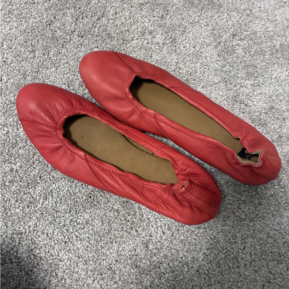 Sorel Women's Deep Pink Leather Ballet Flats, never worn, size 9